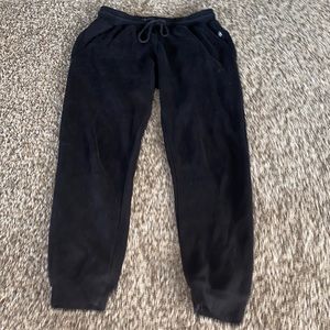 black sweatpants
